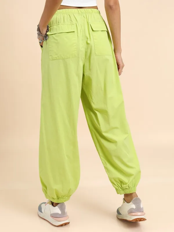 Solid Regular Fit Cargos