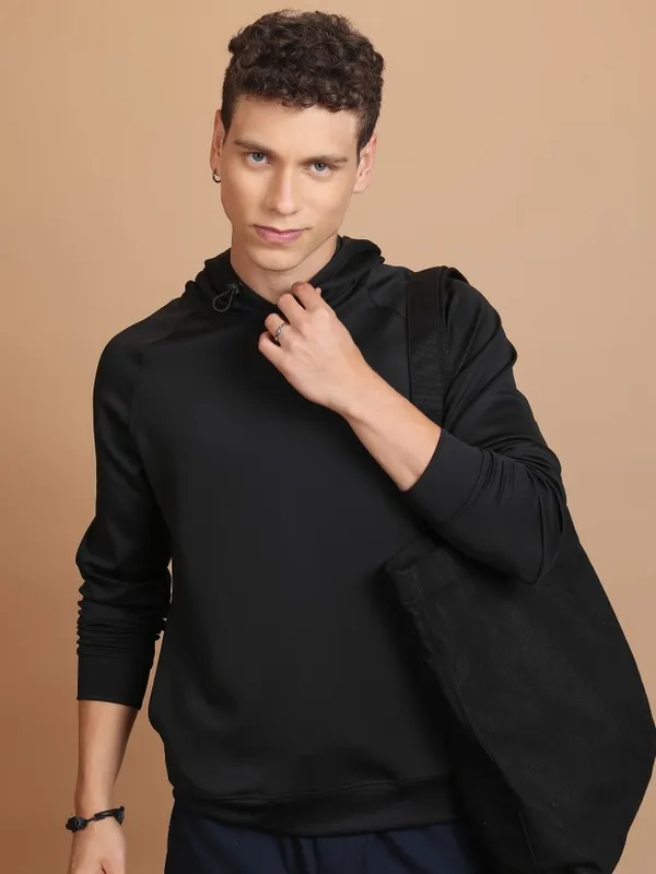  Highlander Men Black Hood Pullover Sweatshirts