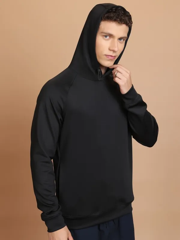  Highlander Men Black Hood Pullover Sweatshirts