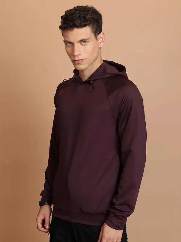  Highlander Men Burgundy Hood Pullover Sweatshirts