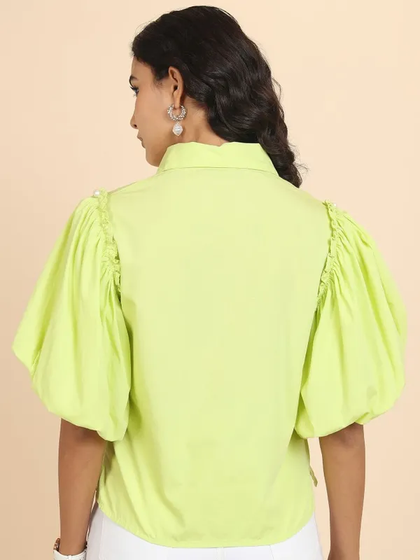  Tokyo Talkies Women Green Solid Casual Shirts