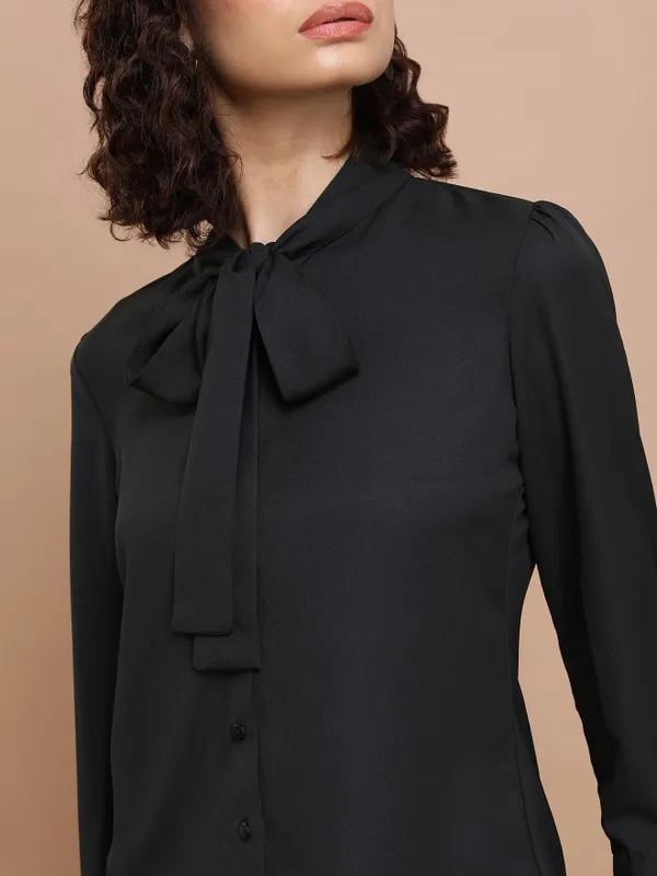 Women Solid Casual Shirts