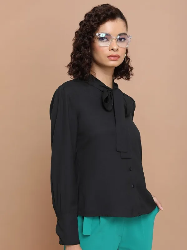 Women Solid Casual Shirts
