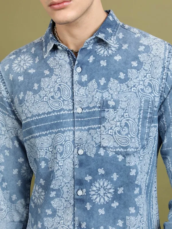 Men Slim Fit Casual Shirt