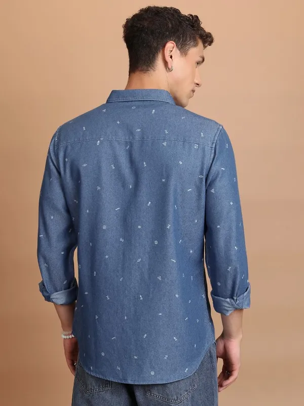 Highlander Men Blue Printed Slim Fit Casual Shirts
