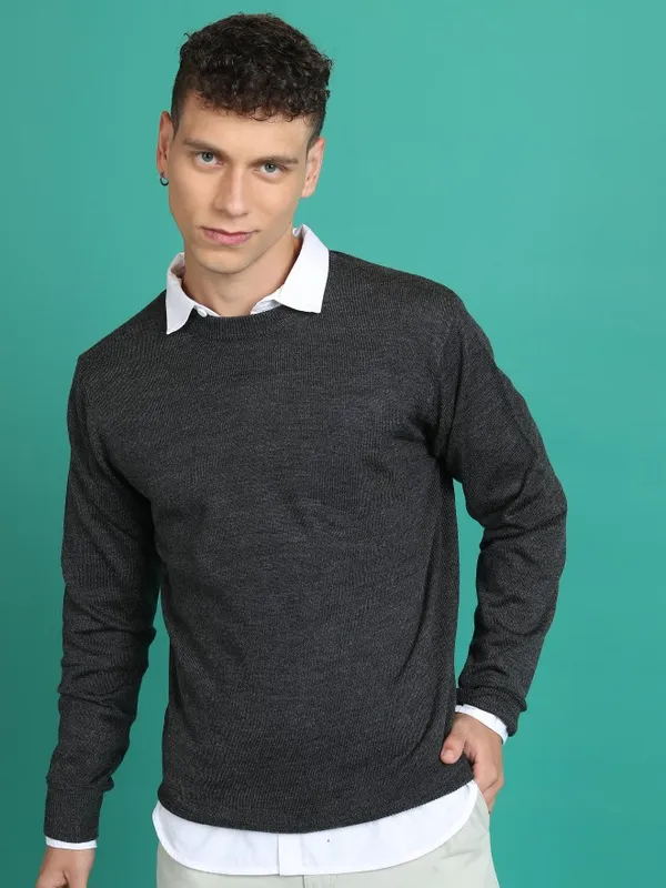 Highlander Men Grey Round Neck Pullover Sweaters