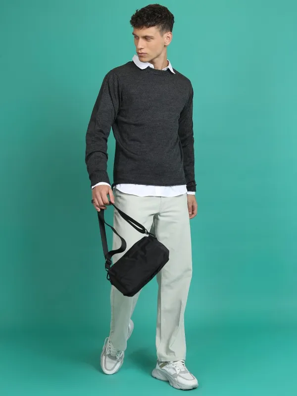  Highlander Men Grey Round Neck Pullover Sweaters