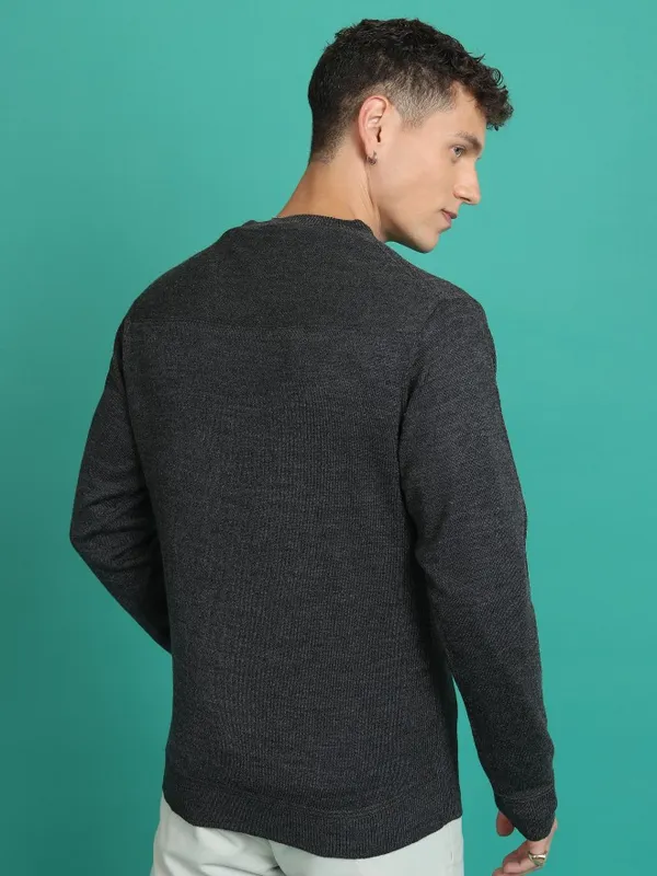  Highlander Men Grey Round Neck Pullover Sweaters