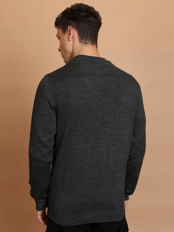  Highlander Men Grey Round Neck Pullover Sweaters
