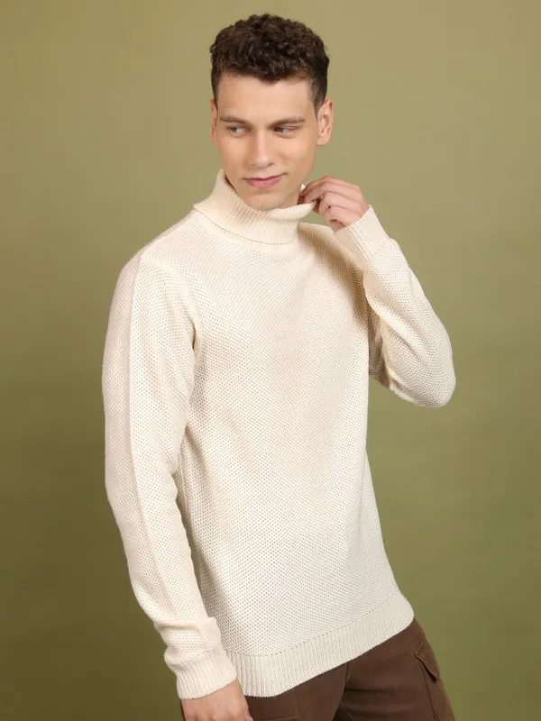  Highlander Men White Turtle Neck Pullover Sweaters