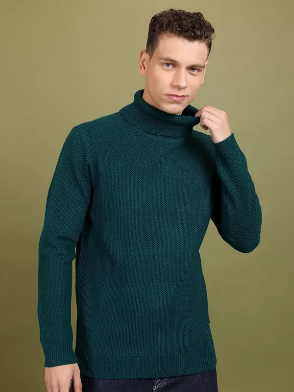 Highlander Men Green Turtle Neck Pullover Sweaters