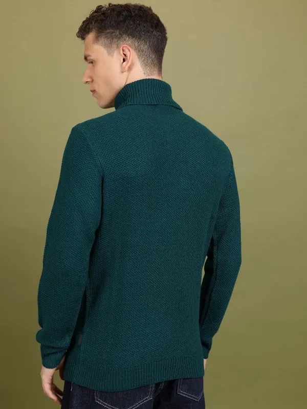  Highlander Men Green Turtle Neck Pullover Sweaters