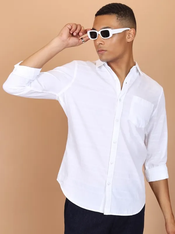  Highlander Men White Striped Slim Fit Casual Shirts