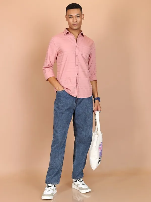  Highlander Men Pink Striped Slim Fit Casual Shirts