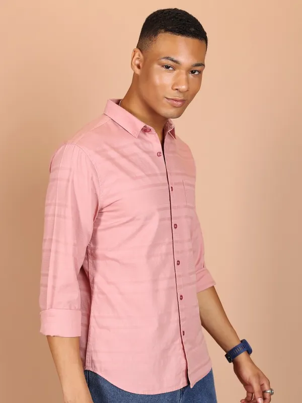  Highlander Men Pink Striped Slim Fit Casual Shirts
