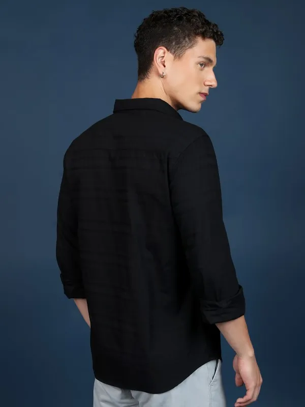  Highlander Men Black Striped Slim Fit Casual Shirts