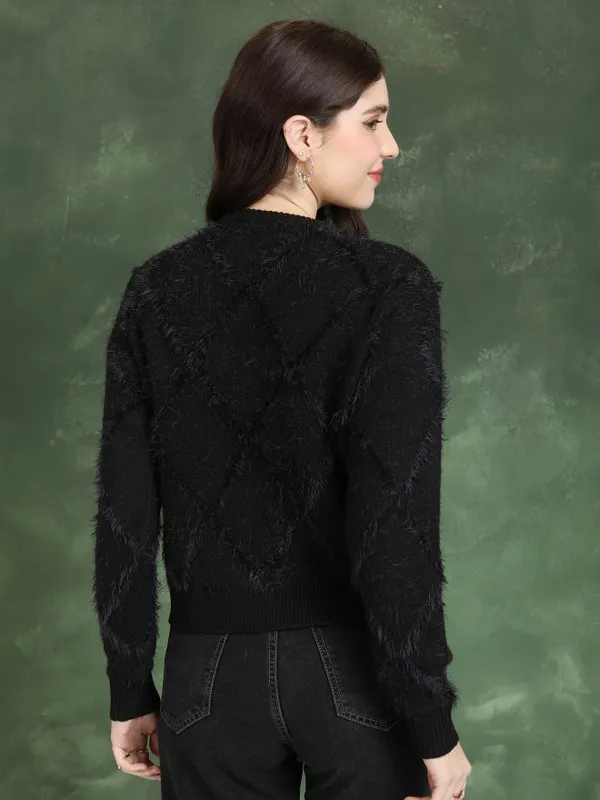 Tokyo Talkies Women Black Round Neck Sweaters
