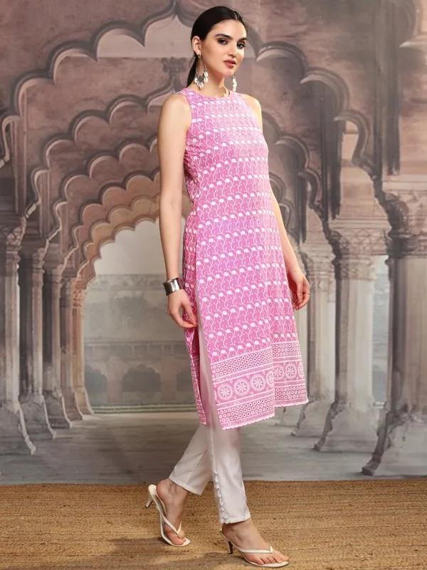 Embroidered Straight Kurta