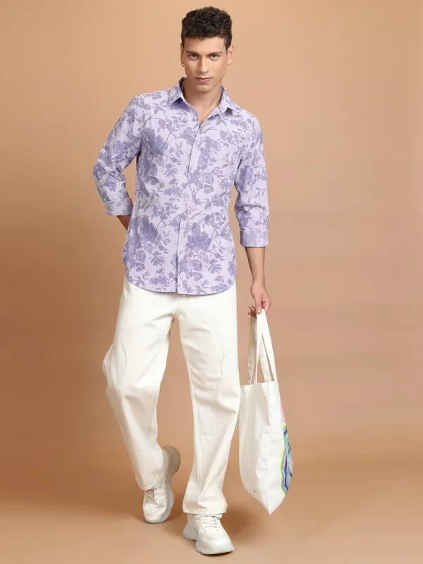 Men Slim Fit Casual Shirt