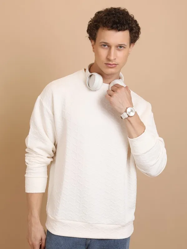 Highlander Men White Round Neck Pullover Sweatshirt