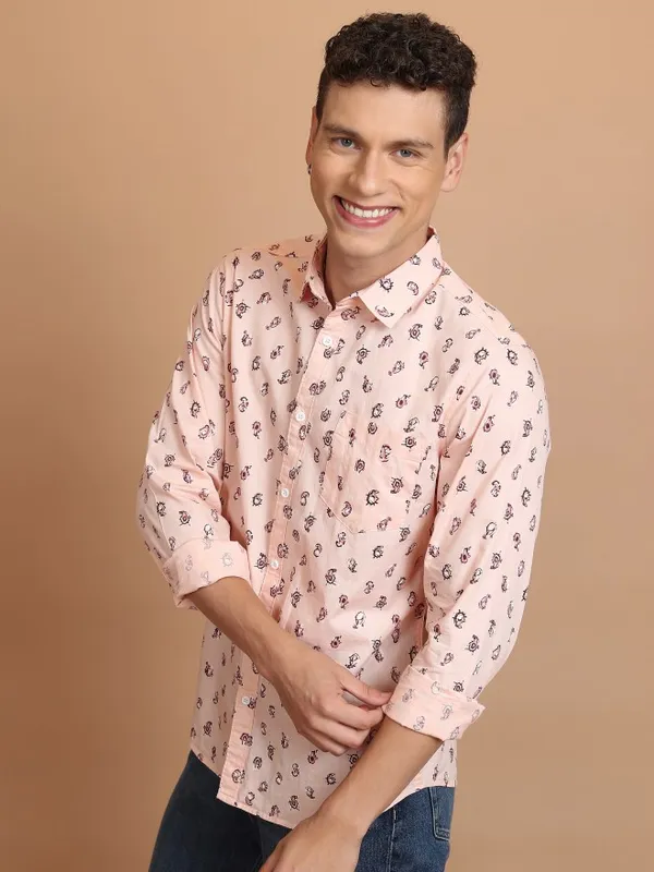 Men Slim Fit Casual Shirt