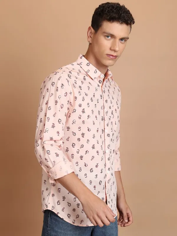 Men Slim Fit Casual Shirt