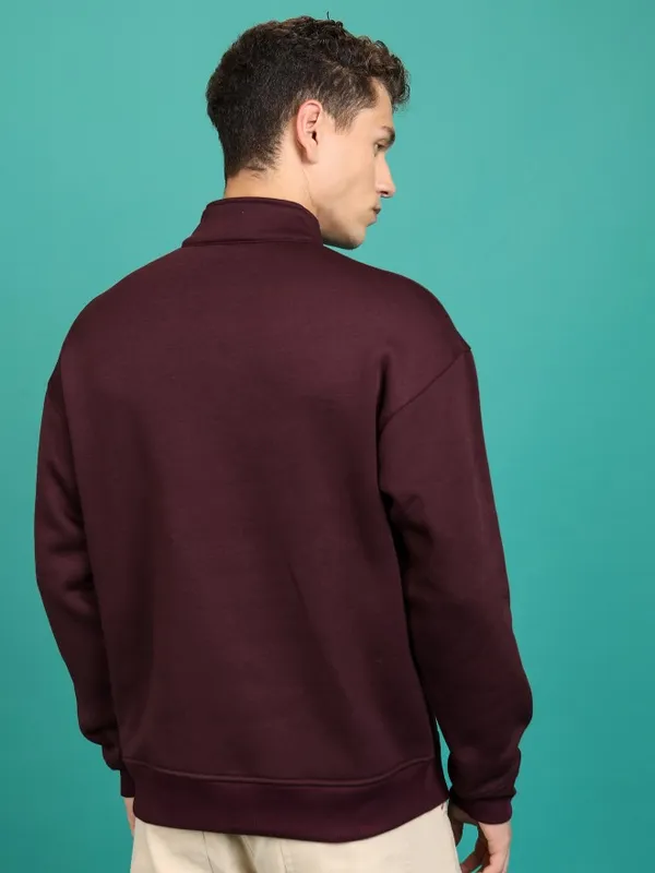  Highlander Men Burgundy High Neck Pullover Sweatshirts