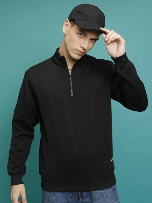  Highlander Men Black High Neck Pullover Sweatshirts