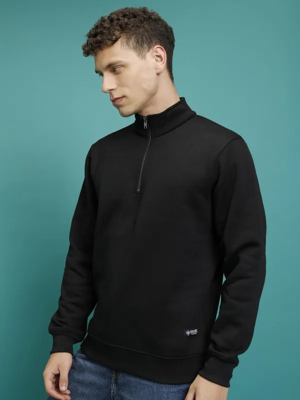  Highlander Men Black High Neck Pullover Sweatshirts