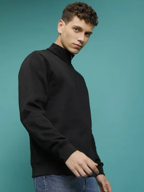  Highlander Men Black High Neck Pullover Sweatshirts