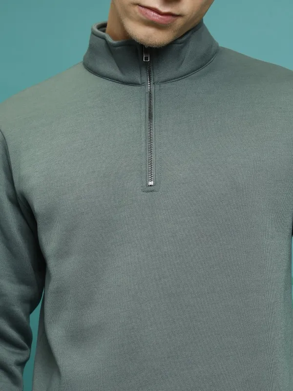  Highlander Men Green High Neck Pullover Sweatshirts