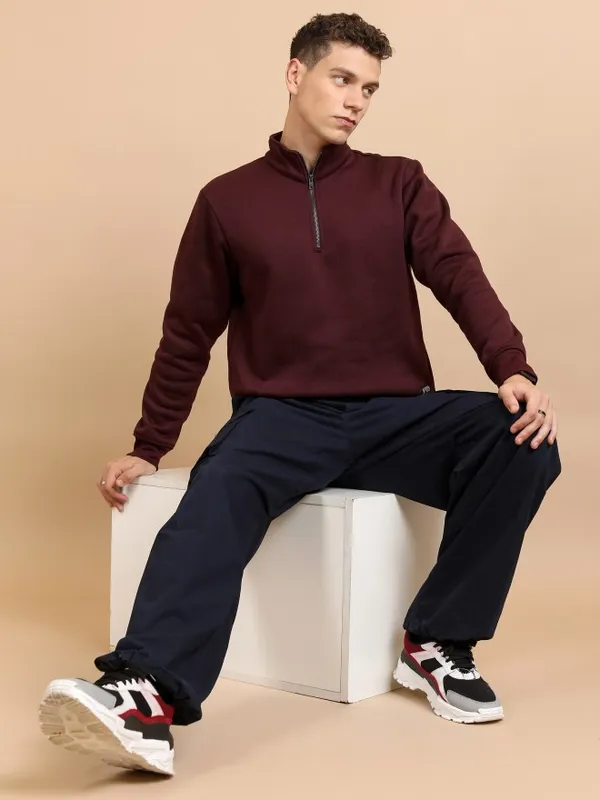 Men Solid Sweatshirt