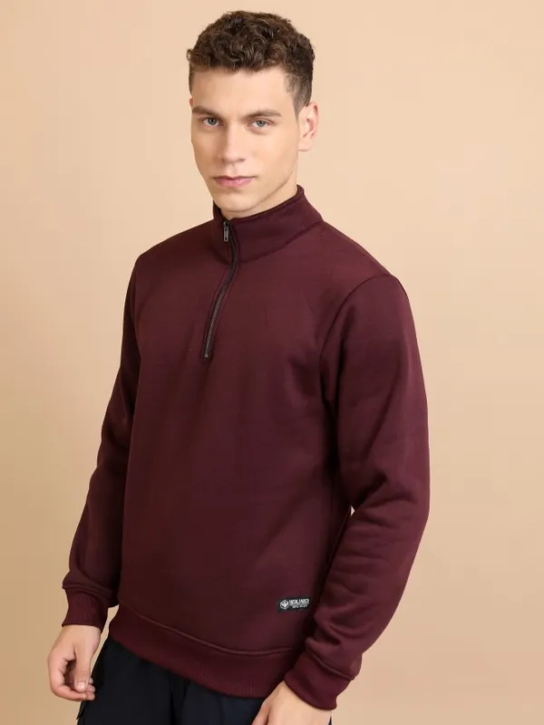 Men Solid Sweatshirt