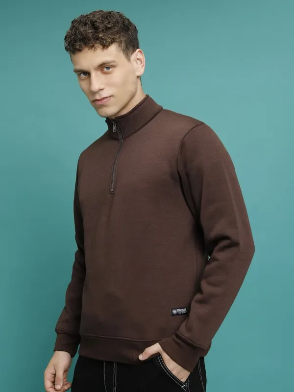  Highlander Men Brown High Neck Pullover Sweatshirts