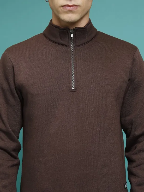  Highlander Men Brown High Neck Pullover Sweatshirts