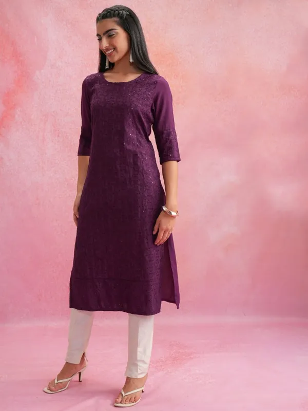  Vishudh Women Purple Embroidered Straight Kurtas