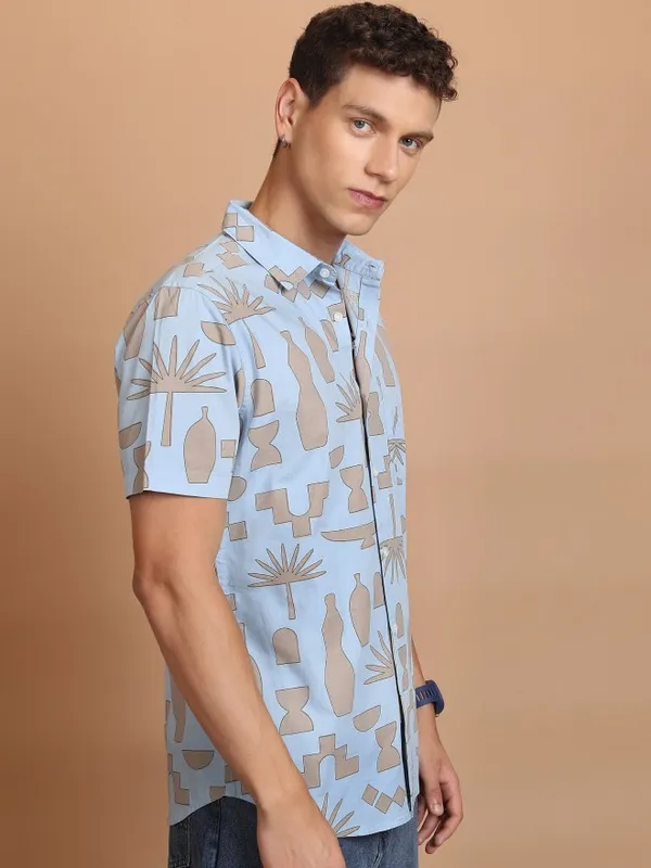 Men Slim Fit Casual Shirt