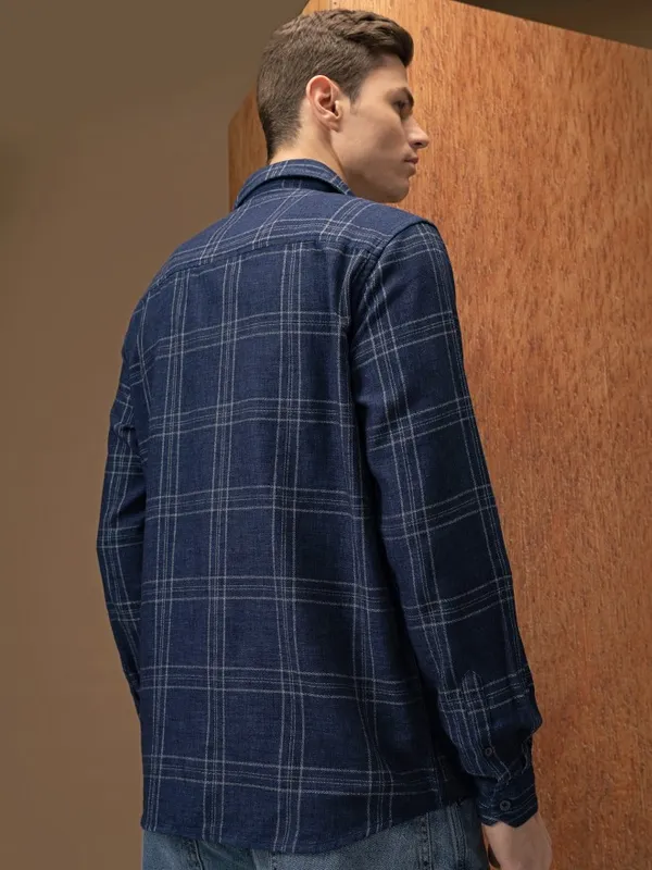  Locomotive Men Blue Checked Relaxed Fit Casual Shirts