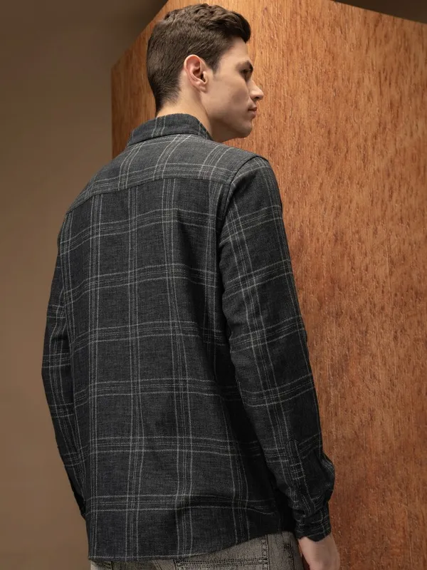  Locomotive Men Grey Checked Relaxed Fit Casual Shirts