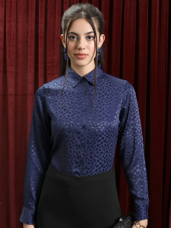  Tokyo Talkies Women Navy Blue Printed Casual Shirts