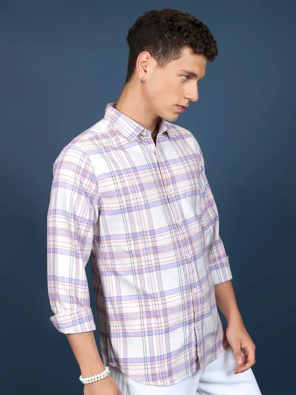  Highlander Men Pink Checked Slim Fit Casual Shirts