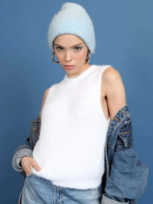 Women Solid Sweater Vest