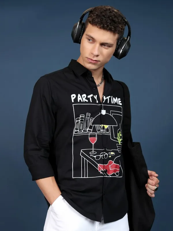  Ketch Men Black Printed Slim Fit Casual Shirts