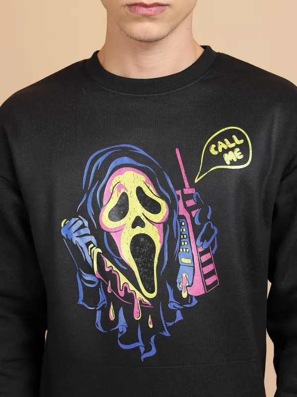  Highlander Men Black Round Neck Pullover Sweatshirts