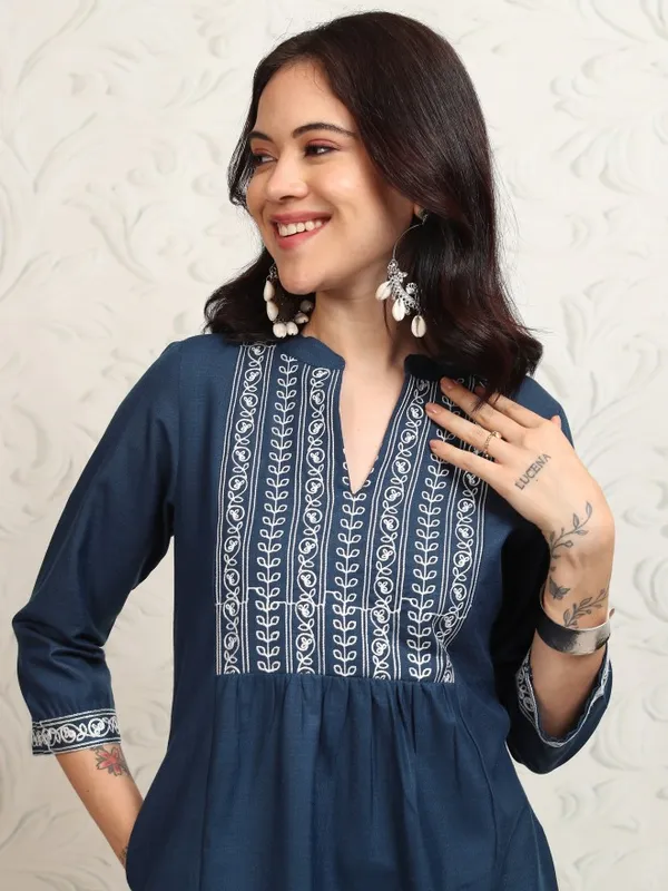 Embroidered Straight Kurta