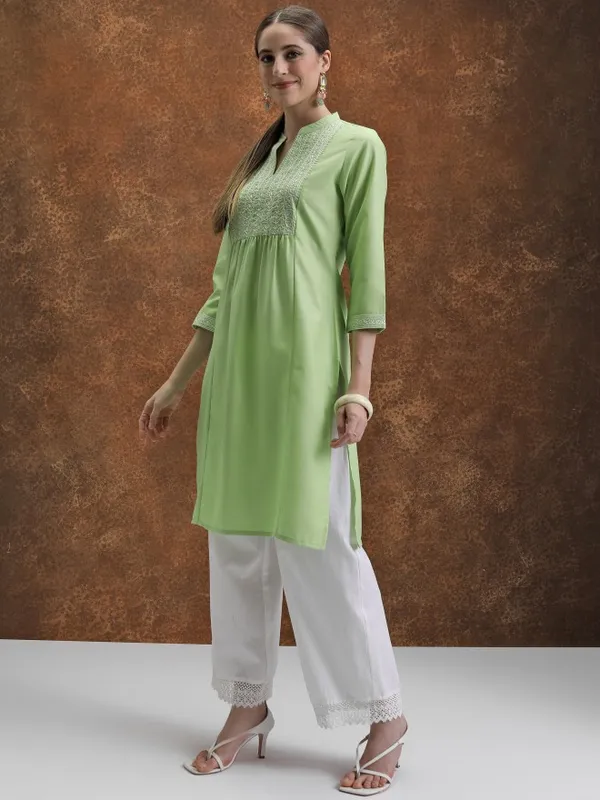 Embroidered Straight Kurta