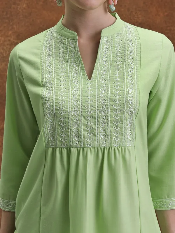 Embroidered Straight Kurta
