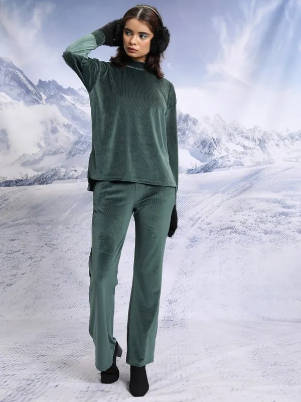  Tokyo Talkies Women Green Solid Flared Casual Trousers
