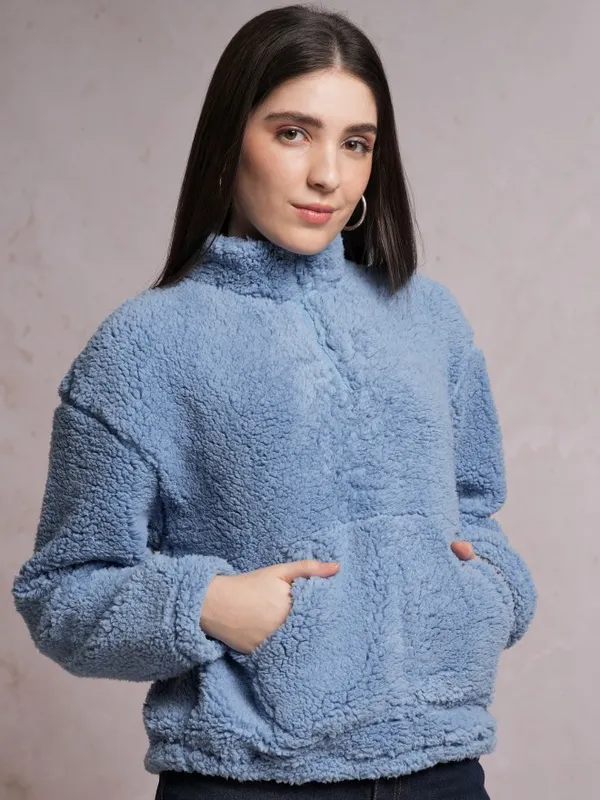  Tokyo Talkies Women Blue Solid Pullover High Neck Sweatshirts