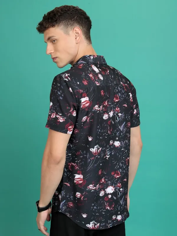 Men Slim Fit Casual Shirt